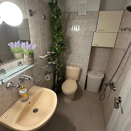 Elegant By Ndk And Vitosha Blvd With Free Parking Apartmán Sofie