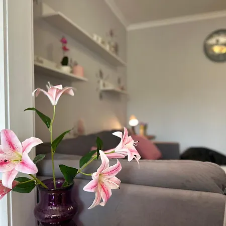 Elegant By Ndk And Vitosha Blvd With Free Parking Apartmán Sofie